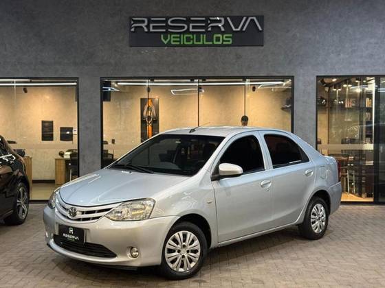 TOYOTA ETIOS 1.5 X SEDAN 16V FLEX 4P MANUAL